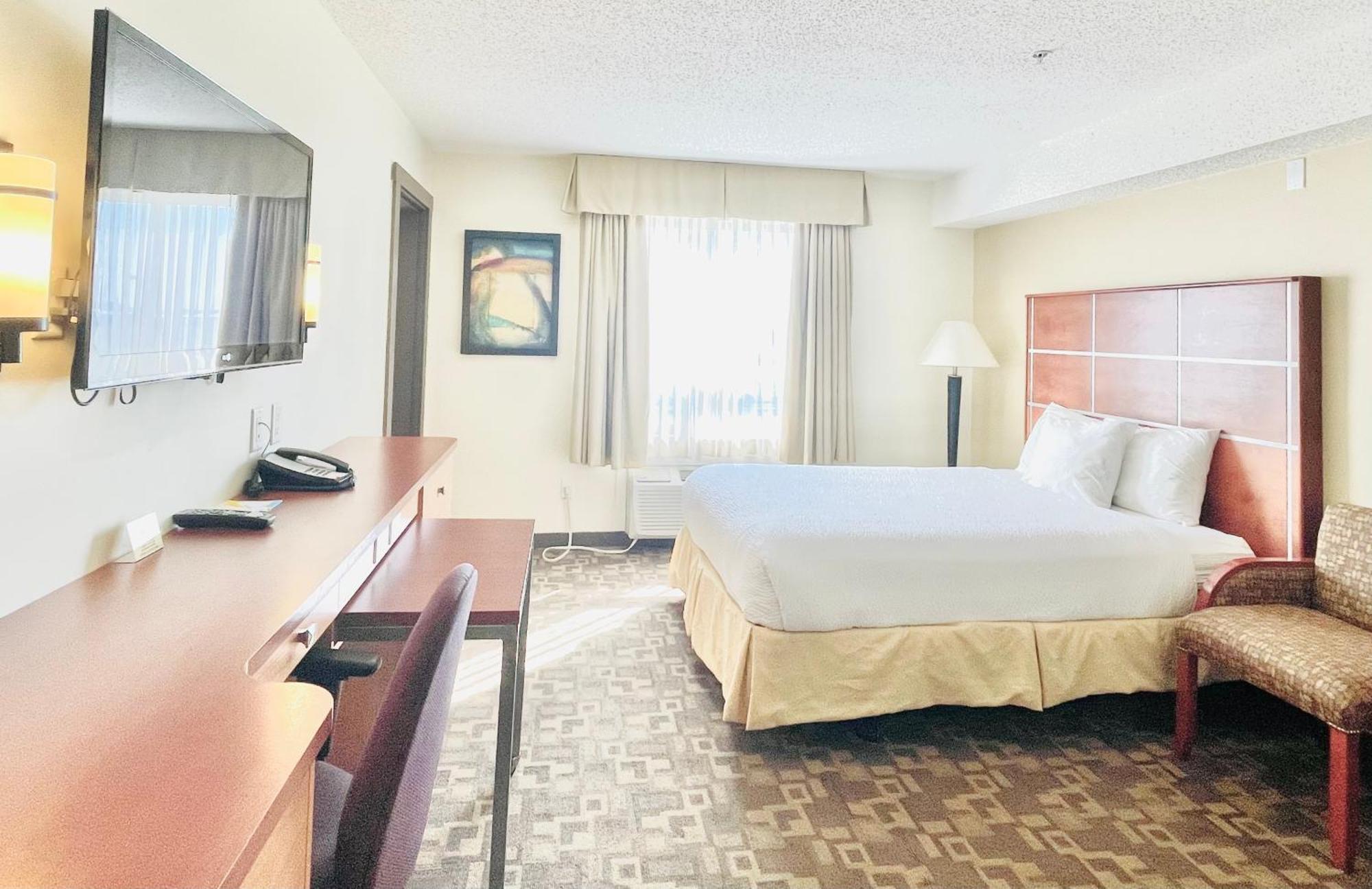 Days Inn By Wyndham Grande Prairie Buitenkant foto